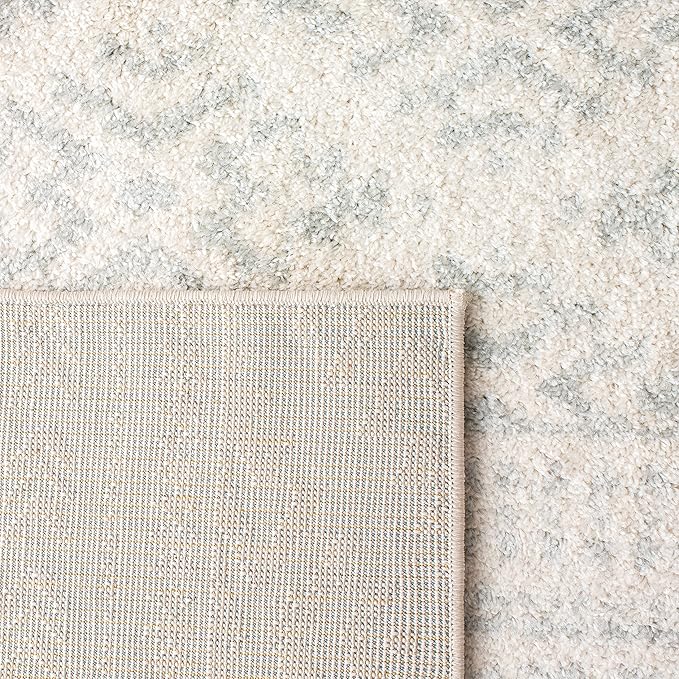 SAFAVIEH Tulum Collection Runner Rug - 2' x 21', Ivory & Light Grey, Moroccan Boho Tribal Design, Non-Shedding & Easy to Clean, Ideal for Living Room, Hallway, Foyer, Bedroom (TUL272G)