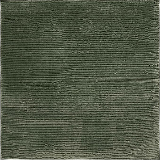 SAFAVIEH Revive Collection Area Rug - 10' Square, Green, Non-Shedding & Easy Cleaning, Ideal for Living Room, Bedroom, Dining Space (REV102Y)