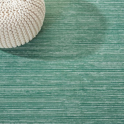 SAFAVIEH Vision Collection Area Rug - 5' Round, Light Green, Modern Ombre Design, Non-Shedding & Easy to Clean, Ideal for Living Room, Bedroom, Dining Space (VSN606X)