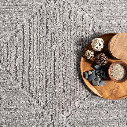 nuLOOM Kerry Light Grey, 4' x 6', Geometric, Soft and Cozy, High Traffic, Stain Resistant, Easy Clean, Durable Area Rug for Bedroom, Living Room, Dining Space, Den, Foyer, Entryway