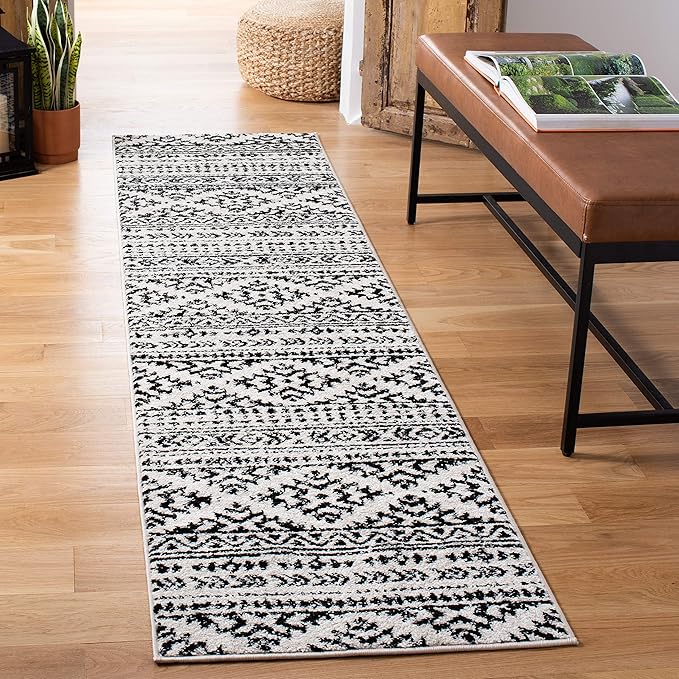 SAFAVIEH Tulum Collection Runner Rug - 2' x 9', Ivory & Black, Moroccan Boho Tribal Design, Non-Shedding & Easy to Clean, Ideal for Living Room, Hallway, Foyer, Entryway, Bedroom (TUL272B)