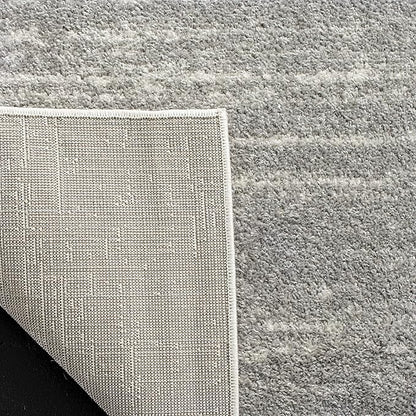 SAFAVIEH Area Rug 3x5 - Adirondack Collection - Light Grey & Grey, Modern Ombre Design, Non Shedding & Easy to Clean, Ideal for Living Room, Bedroom, Office, Dining Space (ADR113C)