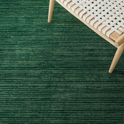 SAFAVIEH Vision Collection Runner Rug - 2'2" x 16', Dark Green, Modern Ombre Design, Non-Shedding & Easy to Clean, Ideal for Foyer, Hallway, Bedroom (VSN606Y)