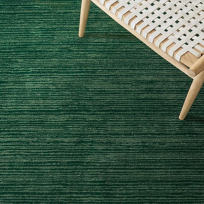 SAFAVIEH Vision Collection Area Rug - 10' Round, Dark Green, Modern Ombre Design, Non-Shedding & Easy to Clean, Ideal for Living Room, Bedroom, Dining Space (VSN606Y)