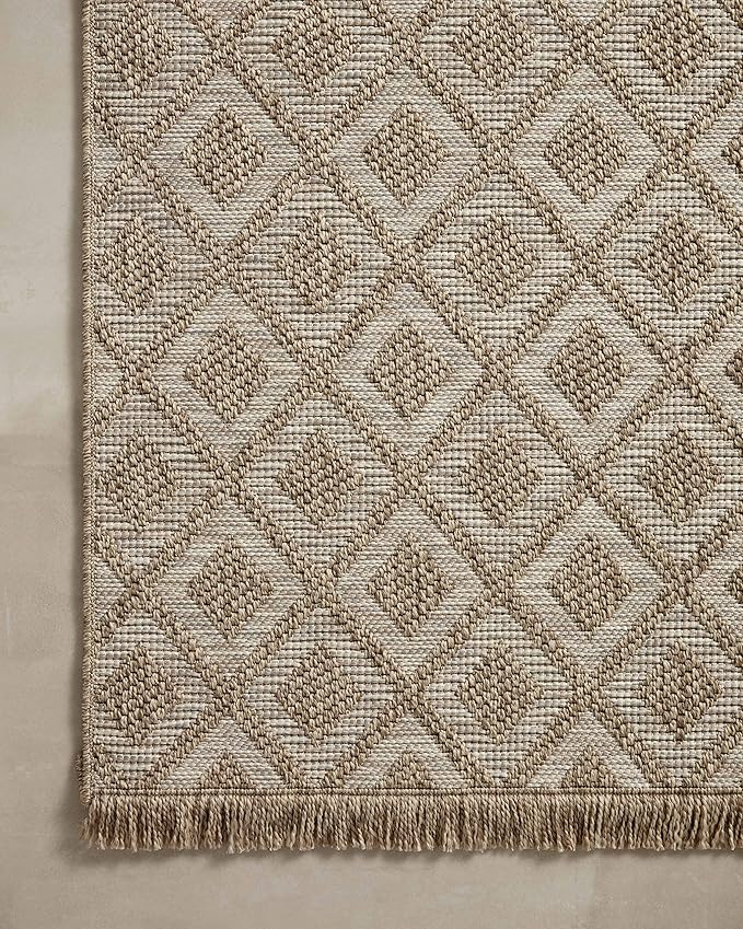 Loloi Dawn Collection Indoor/Outdoor DAW-07 Light Brown 2'-3" x 3'-9" Accent Rug