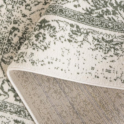 SAFAVIEH Adirondack Collection Area Rug - 5'1" x 7'6", Ivory & Dark Green, Distressed Design, Non-Shedding & Easy to Clean, Ideal for Living Room, Bedroom, Dining Space (ADR109X)