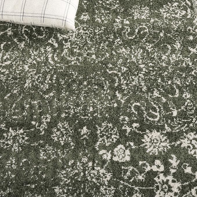 SAFAVIEH Adirondack Collection Area Rug - 5'1" x 7'6", Dark Green & Ivory, Distressed Vintage Floral Design, Non-Shedding & Easy to Clean, Ideal for Living Room, Bedroom, Dining Space (ADR109Y)