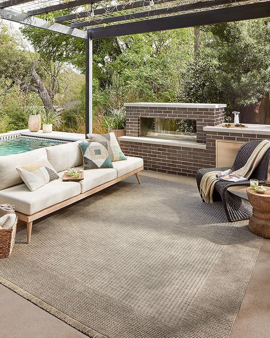 Loloi Dawn Collection Indoor/Outdoor DAW-06 Russet 3'-9" x 5'-9" Accent Rug