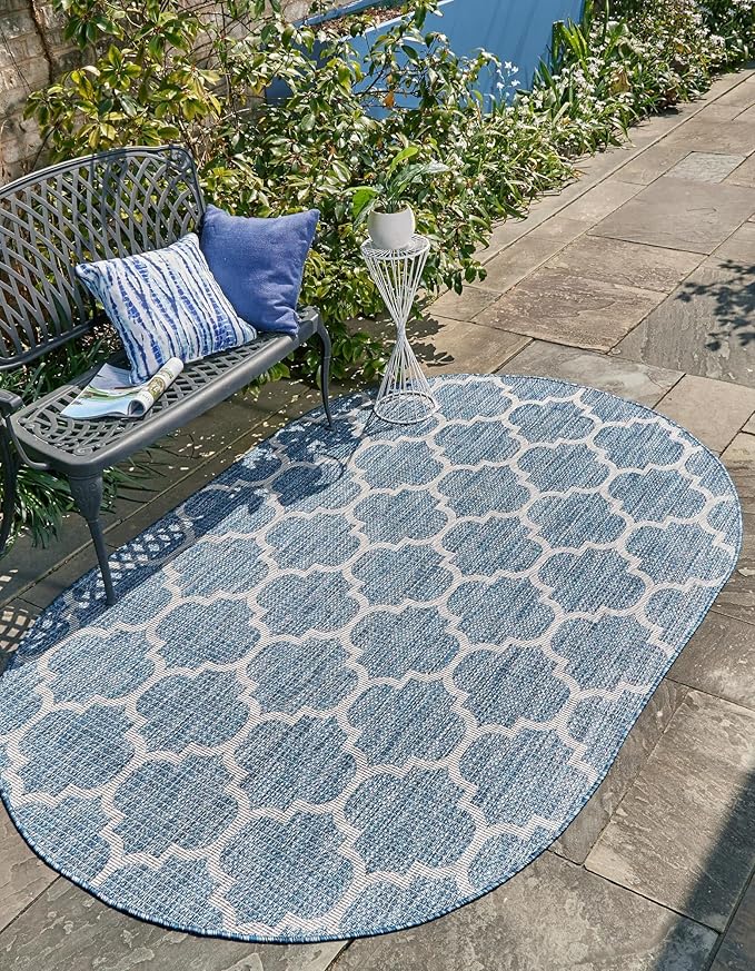 Unique Loom Outdoor Trellis Collection Area Rug (3' 3" x 5' 3" Oval, Navy Blue/ Ivory)