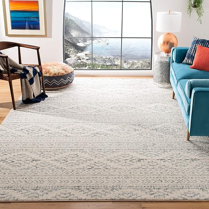 SAFAVIEH Tulum Collection Area Rug - 5' Square, Ivory & Grey, Moroccan Boho Tribal Design, Non-Shedding & Easy to Clean, Ideal for Living Room, Bedroom, Dining Space (TUL272A)