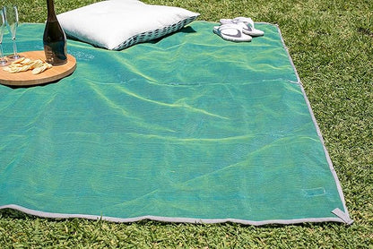 CGEAR Original Sand-Free Outdoor Rug Camping Mat - Water-Resistant & Anti-Fade Material - Military-Grade - Reversible Design - Area Rug for Beach, RV, & Picnics - Travel Bag