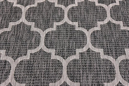 Unique Loom Outdoor Trellis Collection Area Rug (4' 1" x 6' 1" Rectangle, Black/ Ivory)