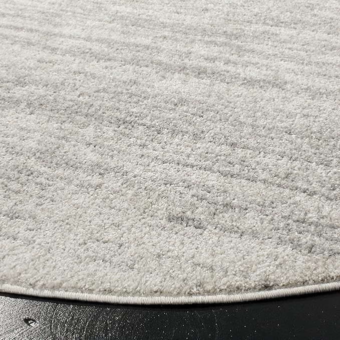 SAFAVIEH Adirondack Collection Area Rug - 5' Round, Light Grey & Grey, Modern Ombre Design, Non Shedding & Easy to Clean, Ideal for Living Room, Bedroom, Office, Dining Space (ADR113C)