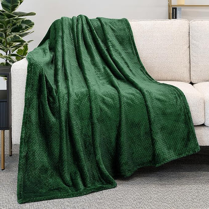 PAVILIA Emerald Green Throw Blanket for Couch, Twin Bed, Soft Fleece Throws for Sofa Chair, Fuzzy Waffle Textured Blanket, Cozy Warm Lightweight All Season Blanket Throw, 60x80