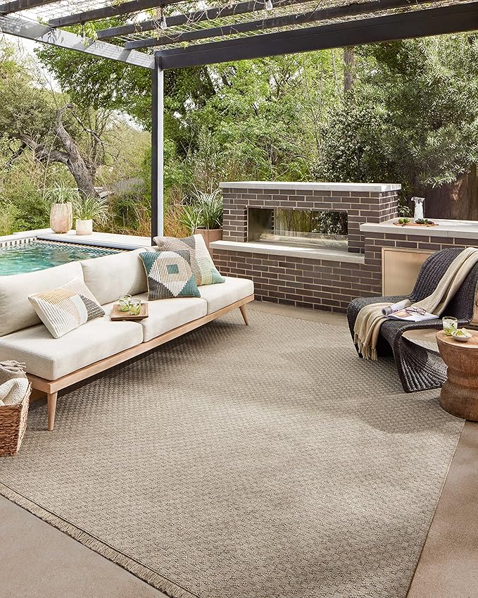 Loloi Dawn Collection Indoor/Outdoor DAW-02 Tan 7'-8" x 7'-8" Round Area Rug