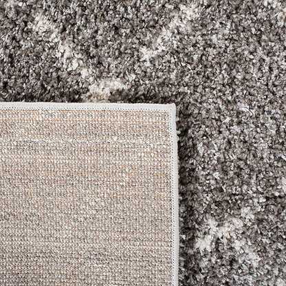 SAFAVIEH Arizona Shag Collection Area Rug - 5'1" x 7'6", Brown & Ivory, Moroccan Design, Non-Shedding & Easy to Clean, Ideal for Living Room, Bedroom, Dining Space (ASG743B)